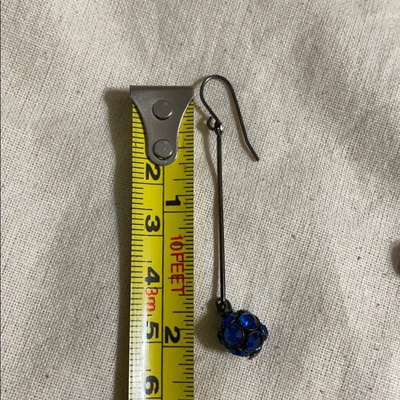 🖤Blue crystal💕 ball earrings - Picture 5 of 7